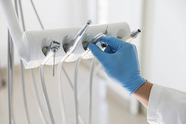 Professional Dental Veneers technician working in Northfield, NJ